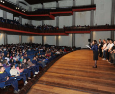 800 jovens de 17 escolas de Curitiba e Região Metropolitana participaram de oficinas com o tema o protagonismo juvenil na prevenção das DSTs e AIDS