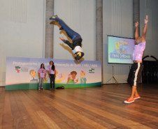 800 jovens de 17 escolas de Curitiba e Região Metropolitana participaram de oficinas com o tema o protagonismo juvenil na prevenção das DSTs e AIDS