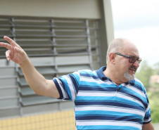 O Projeto Escola Cidadã é fruto do Pacto Movimento Mãos Amigas pela Paz, assinado entre representantes dos poderes Executivo, Legislativo e Judiciário do Estado do Paraná, Ministério Público, Defensoria Pública do Paraná e Ordem dos Advogados do Brasil-OAB/PR, em abril de 2012. O pacto simboliza o novo modelo de gestão da execução penal no Paraná e tem por objetivo promover ações conjuntas para o aprimoramento da gestão do Sistema Penal e o respeito à dignidade humana.
