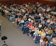 A Secretaria da Educação do Paraná participa do Encontro Nacional do Censo da Educação Básica, que neste ano acontece desde terça-feira (11) em Belém, no Pará. Organizado pelo Instituto Nacional de Estudos e Pesquisas Educacionais Anísio Teixeira (Inep), o encontro tem por objetivo planejar a captação dos dados estatísticos referentes à área de educação em cada estado.
