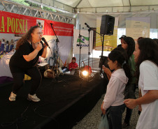 Após percorrer escolas dos 32 Núcleos Regionais de Educação, caravana finaliza atividades de 2012 com programação especial no centro de Curitiba.