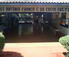 No dia 16 de janeiro, as empresas poderão apresentar propostas para a licitação referente a reparos e melhorias para o Colégio Estadual Antônio Ferreira da Costa, da cidade de Formosa do Oeste. O valor máximo da obra é de R$ 1.412.161,22.