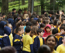 Os recursos devem ser utilizados para melhoria da infraestrutura, manutenção e outras despesas relacionadas com a atividade educacional.