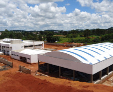 Em Pitanga, na região Centro Sul, as obras do CEEP de Pitanga também estão em fase de acabamento final, a previsão da inauguração também é para o início do segundo semestre. 