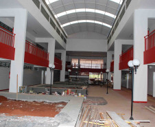 No município de Terra Roxa, região Oeste, as obras do CEEP Terra Roxa estão em fase de acabamento final. 