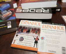 Curitiba,PR 28 de Janeiro de 2013 - Colégio Estadual do Paraná - Entrega de acervo Bibliográfico para cursos técnicos