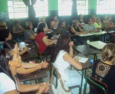 Em mensagem gravada de boas vindas ao ano letivo de 2013, o governador ressaltou os avanços na educação do Paraná ao afirmar que a Semana Pedagógica é a primeira de uma série de atividades previstas para elevar a qualidade de ensino e aprendizagem.