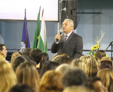  “Todas as áreas de atuação do governo são importantes, mas a educação tem um sentimento especial porque lida com o futuro, lida com nossas crianças e jovens”, destacou o prefeito de São José dos Pinhais, Luiz Carlos Setim.<br />
<br />
Veja mais fotos em: <a href=" http://www.flickr.com/photos/flavioarns/sets/72157632695361760/" target="_blank"> http://www.flickr.com/photos/flavioarns/</a>
