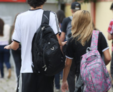 CURITIBA,PR 14 DE FEVEREIRO DE 2013 - Cerca de 1,3 milhão de alunos da rede estadual de educação do paraná, voltaram às salas de aula nesta quinta (14), 
Colégio Estadual Júlia Wanderley.