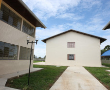 A construção de três novos dormitórios no colégio agrícola estadual Getúlio Vargas, no município de Palmeira, ampliou de 84 para 240 o número de vagas para estudantes. 