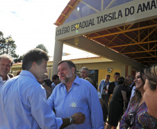 Governador Beto Richa inaugura o Colégio Estadual Tarsila do Amaral, acompanhado pelo Vice-Governador e Secretário da Educação, Flávio Arns, Prefeito de São José dos Pinhais, Luiz Carlos Setim, Secretário de Relações com a Comunidade, Ubirajara Schreiber, Deputados, Leopoldo Costa Meyer, Francisco Buhrer, Diretora do Colégio, Prof. Chayane Callegalim Rocha e demais autoridades.
São José dos Pinhais, 18/02/2013