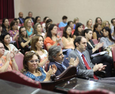 Intervenção precoce permite que sejam identificados problemas que interferem no desenvolvimento infantil, e que sejam propostas ações adequadas.<br />
<br />
Veja mais fotos em: <a href=" http://www.flickr.com/photos/flavioarns/sets/72157632968067381/" target="_blank"> http://www.flickr.com/photos/flavioarns/</a>
