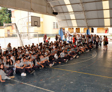 Mais de 150 diretores, pedagogos, professores e funcionários de 85 escolas de Curitiba participaram nessa segunda e terça-feira (11 e 12) da capacitação de brigadista, realizada no Colégio Estadual Júlia Wanderley. 