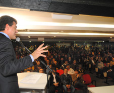 O governador Beto Richa anuncia a liberação de R$ 126,4 milhões para investimentos na área de educação.