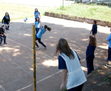 22-03-13 - Escola Estadual Dom Orione, aula de educação Fisica. Foto: Hedeson Alves