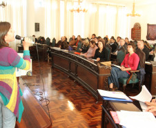 Reunião do Fórum definiu regras para novos integrantes e apresentou uma prévia de sua página oficial na internet. Conferências começam em maio.<br />
<br />
Veja mais fotos em: <a href=" http://www.flickr.com/photos/flavioarns/sets/72157633260585666/" target="_blank"> http://www.flickr.com/photos/flavioarns/</a>