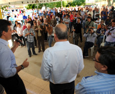 Governador Beto Richa acompanhado pelo Prefeito José Altair Moreira e pela primeira dama  do município, Marilda Alves Moreira, Secertário de Desenvolvimento Urbano, Deputado Ratinho Junior, Secertário da Saúde, Michele Caputo Neto, Secertário da Infraestrutura e Logística, José Richa Filho, comandante-geral da PM, Coronel Roberson Bondaruk, Deputados Alexandre Curi e Francisco Buhrer e demais autoridades, entrega a população as novas instalações do Destacamento Policial Militar, entrega