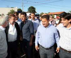O governador Beto Richa entregou nesta sexta-feira (19), em Cascavel, as obras de colégios estaduais que atendem 1,9 mil estudantes.