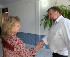 A reforma do Colégio Estadual Presidente Costa e Silva, que atende a 771 alunos nos três períodos, durou 12 meses e custou R$ 1,6 milhão. A comunidade aguardava a obra há 18 anos. A situação da escola ficou tão ruim que ela chegou a ser interditada por dez dias no começo de 2011.<br />
<br />
Veja mais fotos em: <a href=" http://www.flickr.com/photos/flavioarns/sets/72157633286726124/" target="_blank"> http://www.flickr.com/photos/flavioarns/</a>