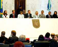 Curitiba - 23-04-13 - Reunião pública na Assembleia Legislativa do Paraná sobre o CONAE.  