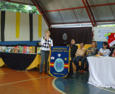 A cerimônia ocorreu na terça-feira (23), com presença do prefeito da cidade, da chefe do NRE Cianorte e de uma jornalista da RPC TV.