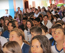 A direção do colégio organizou com o Núcleo Regional de Educação de Cascavel um evento para marcar o início das obras.