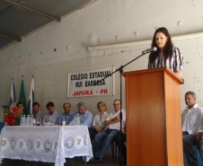 Nesta sexta-feira (26) foi assinada a ordem de serviço para a reforma do Colégio Rui Barbosa. Obra vai melhorar a qualidade do ensino de 470 alunos.
