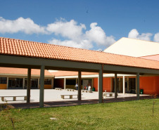 São José dos Pinhais - 25-04-13 - Escola Estadual Tarsila do Amaral inaugurada em Fevereiro. Foto: Hedeson Alves