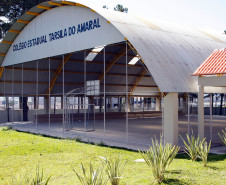 São José dos Pinhais - 25-04-13 - Escola Estadual Tarsila do Amaral inaugurada em Fevereiro. Foto: Hedeson Alves