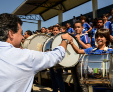 Goevernador Beto Richa é recebido em 
Miraselva onde libera investimentos para reparos em escolas estaduais.
Miraselva, 02/05/2013.