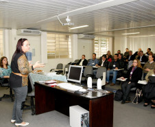 16-05-13 - Reunião na SEED com Colégios Agricolas. 