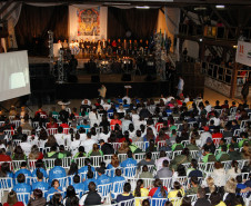 27-05-13 - Abertura do IX Festival Estadual Nossa Arte da APAE em União da Vitória com o Secretário de Educação Flávio Arns.
