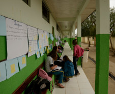 Instalações antigas do Colégio Estadual Orestes Preima, na localidade de Linha Esperança. O Governo do Paraná está construindo uma nova sede que trará mais conforto à comunidade escolar local. Prudentópolis, 14/05/2013.  