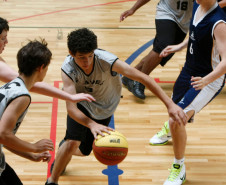 14-05-13 - Jogos Escolares, Secretaria de Esporte, jogo de Basquete entre o Colégio Estadual Nilton Carneiro contra Santa Maria - Marista.