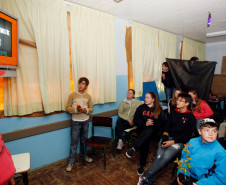 06-06-13 - Cidade de Paulo Frontin, alunos do Colégio Estadual Pedro Busko apresentam trabalhos na Feira de Talento nas dependencias do Colégio.   