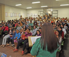 Participaram do evento cerca de 200 pessoas, entre pais, alunos, professores, membros da Associação de Pais, Mestres e Funcionários e do Conselho Escolar.