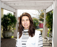 12-06-13 - Alunos dos Colégios Estaduais visitam a Vila da Cidadania na cidade de Piraquara, Cidade Mirim, na foto a professora Geneci da Rosa Quevedo Gonçalves.