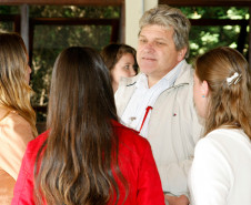 12-06-13 - Alunos dos Colégios Estaduais visitam a Vila da Cidadania na cidade de Piraquara, Cidade Mirim, na foto Lúcio Sérgio Ferracin.
