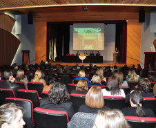“A escola e as novas tecnologias” é tema do Seminário Temático do PDE 2013, que acontece de 10 a 21 de junho em todo o Estado. 