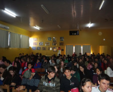 Evento trouxe palestras, poemas e trabalhos sobre autor feitos por alunos e professores de colégio em Santo Antônio do Sudoeste.