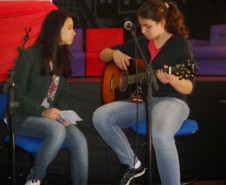 Evento trouxe palestras, poemas e trabalhos sobre autor feitos por alunos e professores de colégio em Santo Antônio do Sudoeste.