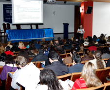27-06-13 - Universidade Federal do Paraná, Centro Politécnico, Curso de Qualificação de tecnologia, uma parceria entre a Secretaria Estadual de Educação e UFPR.  
