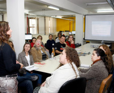 27-06-13 - Superintendente Eliane Rocha participa da semana pedagógica para os professores na Ditec e auditório do Arquivo Publico.