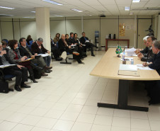 Universidades estaduais e secretarias traçam ações para reverter a queda na procura por cursos de licenciatura dirigidos à formação de professores.<br />
<br />
Veja mais fotos em: <a href=" http://www.flickr.com/photos/flavioarns/sets/72157634451188274/" target="_blank"> http://www.flickr.com/photos/flavioarns/</a>