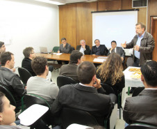 Vinte e seis profissionais iniciam seu trabalho na próxima semana. Proposta é dar maior agilidade nos processo de melhorias na infraestrutura das escolas. <br />
<br />
Veja mais fotos em: <a href=" http://www.flickr.com/photos/flavioarns/sets/72157634646651333/" target="_blank"> http://www.flickr.com/photos/flavioarns/</a>