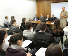 Vinte e seis profissionais iniciam seu trabalho na próxima semana. Proposta é dar maior agilidade nos processo de melhorias na infraestrutura das escolas. <br />
<br />
Veja mais fotos em: <a href=" http://www.flickr.com/photos/flavioarns/sets/72157634646651333/" target="_blank"> http://www.flickr.com/photos/flavioarns/</a>