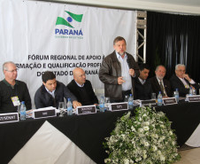 Tema foi discutido na abertura do Fórum Regional de Apoio à Formação e Qualificação Profissional, em Ponta Grossa, nesta quinta-feira (18). <br />
<br />
Veja mais fotos em: <a href=" http://www.flickr.com/photos/flavioarns/sets/72157634693340953/" target="_blank"> http://www.flickr.com/photos/flavioarns/ </a>