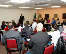 Encontro de apoio aos deficientes visuais, palestra de Ricardo José de Lima. 18-07-13.
