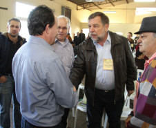 O vice-governador e secretário da Educação, Flávio Arns, participou de uma das últimas conferências municipais de educação, em São José das Palmeiras, no início de julho. <br />
<br />
Veja mais fotos em: <a href=" http://www.flickr.com/photos/flavioarns/sets/72157634473330686/with/9206101198/" target="_blank"> http://www.flickr.com/photos/flavioarns/</a>
