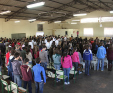 O vice-governador e secretário da Educação, Flávio Arns, participou de uma das últimas conferências municipais de educação, em São José das Palmeiras, no início de julho. <br />
<br />
Veja mais fotos em: <a href=" http://www.flickr.com/photos/flavioarns/sets/72157634473330686/with/9206101198/" target="_blank"> http://www.flickr.com/photos/flavioarns/</a>